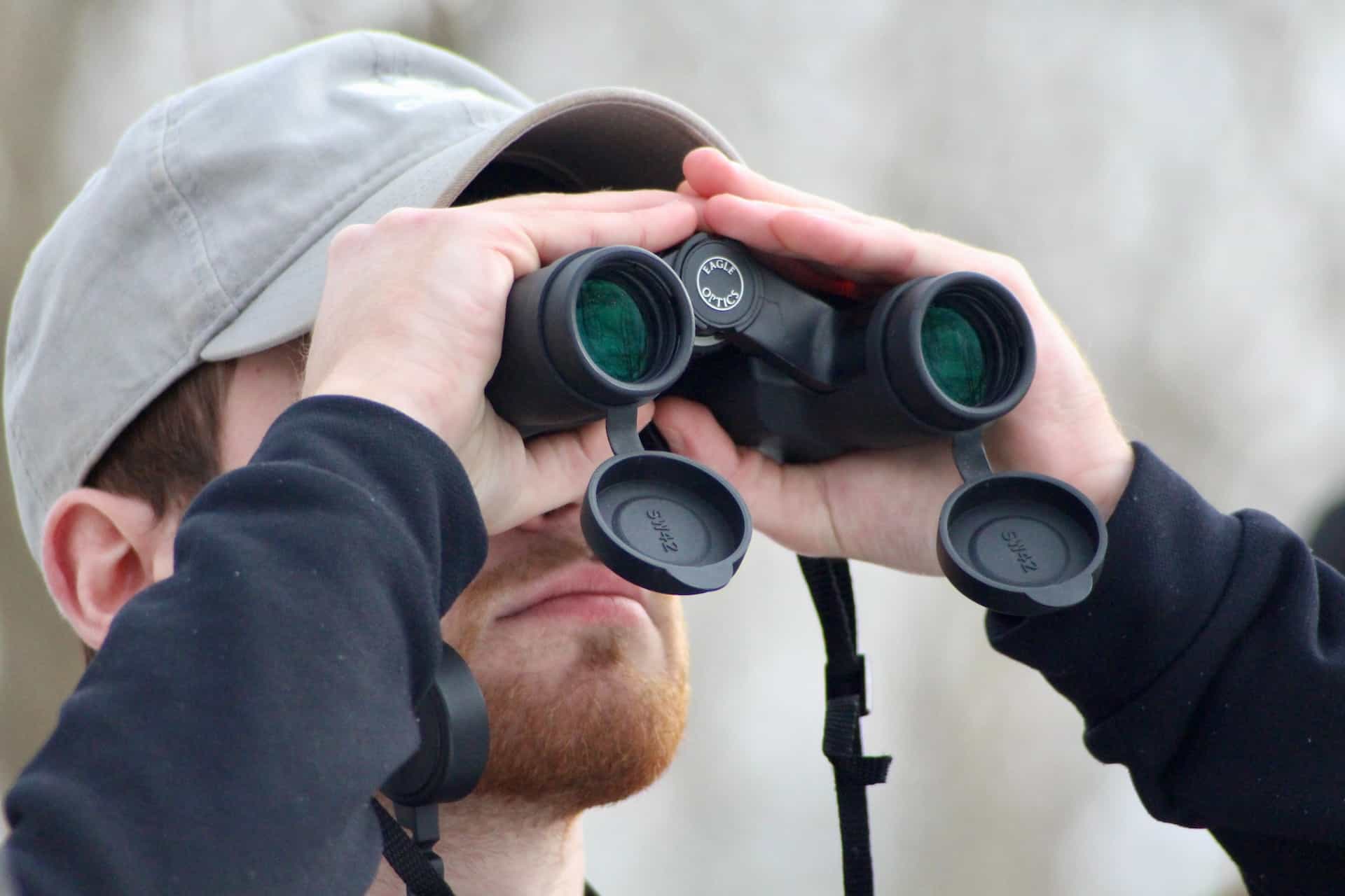 compact binocular 